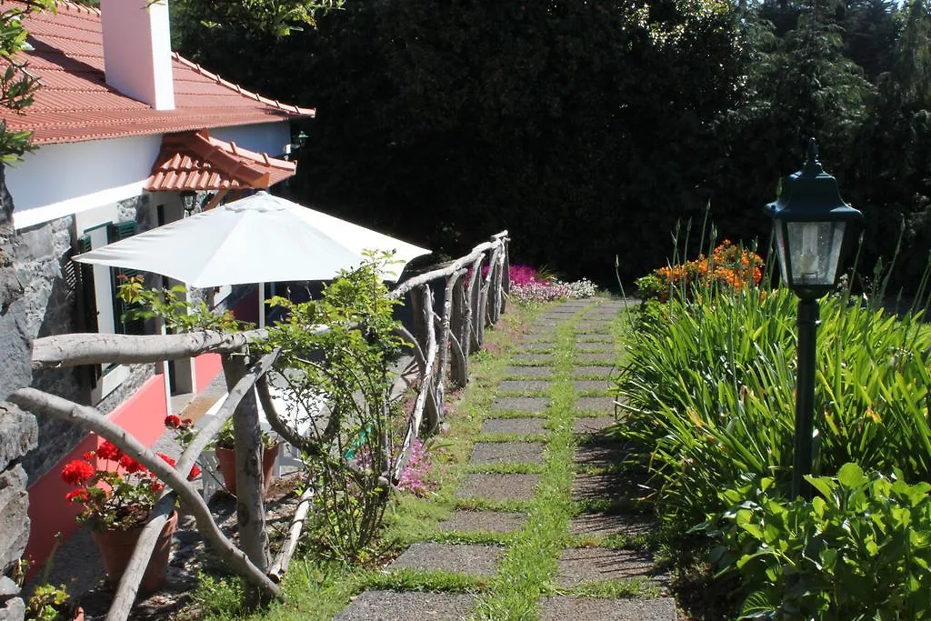 Quinta Das Faias Guest House Camacha  Country house Camacha (Madeira)